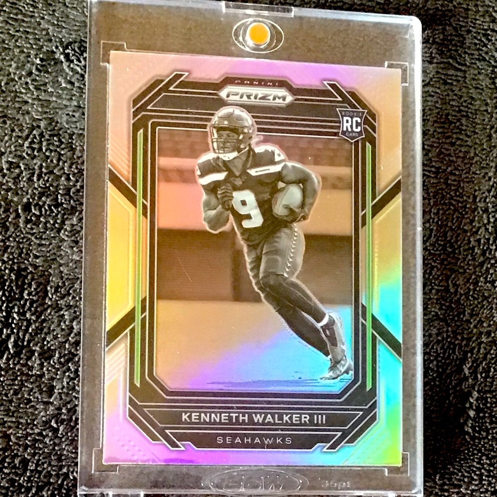 Kenneth Walker III Image Variation 2022 Prizm Rookie RC 318 SP Black & White